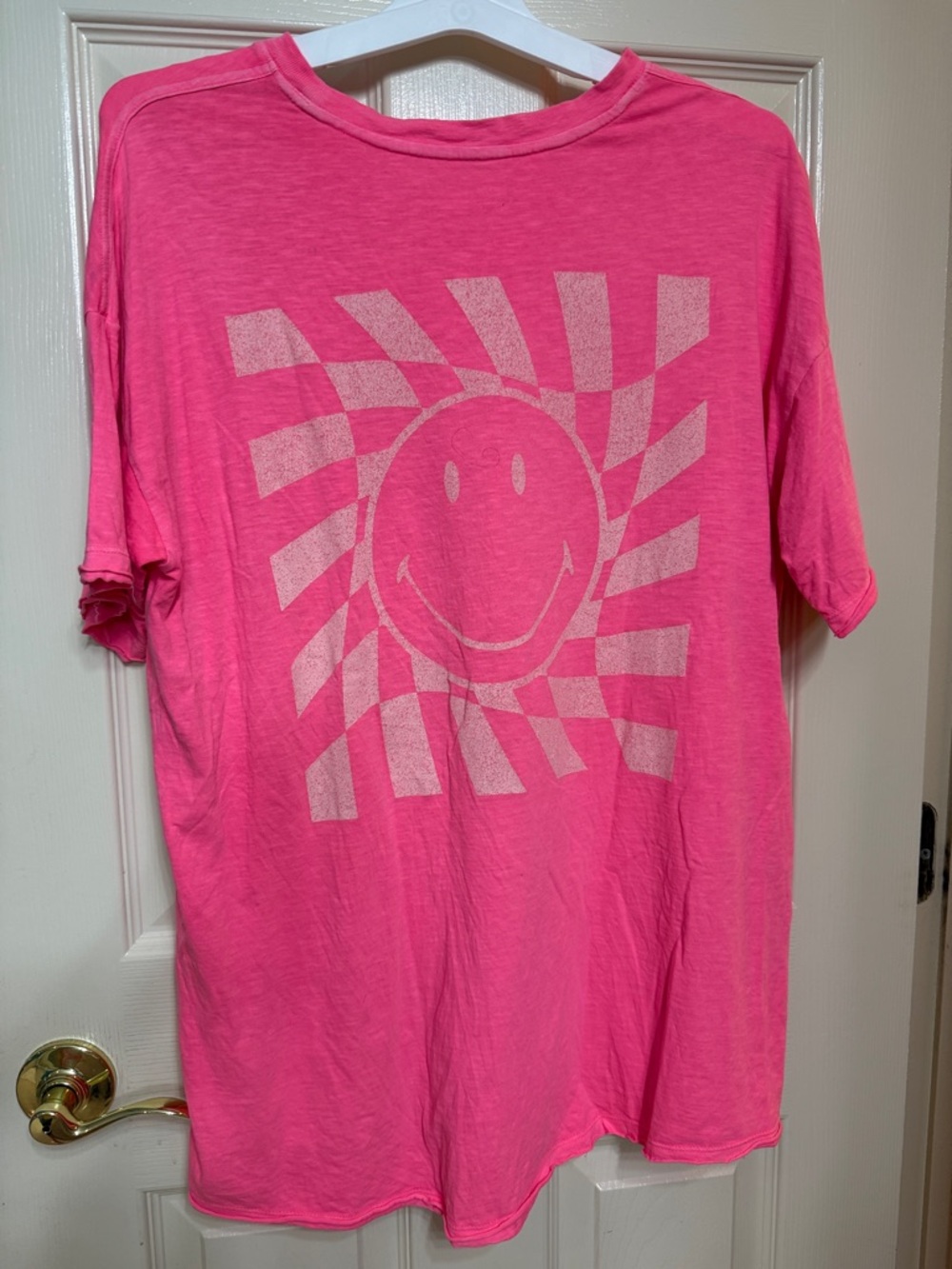 SALE 🏝️Women's Aerie Bright Pink Graphic Tee